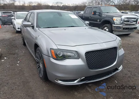 2018 Chrysler 300 300S из США, поврежденный, VIN 2C3CCABG4JH261329